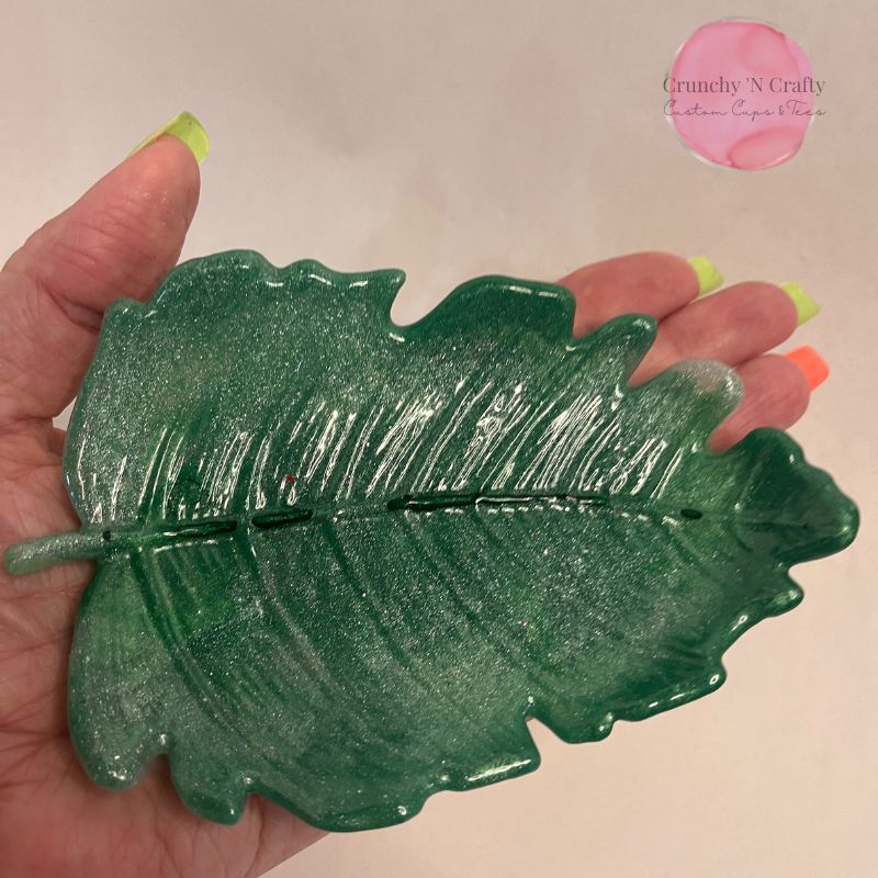 Monstera leaf epoxy trinket tray in green